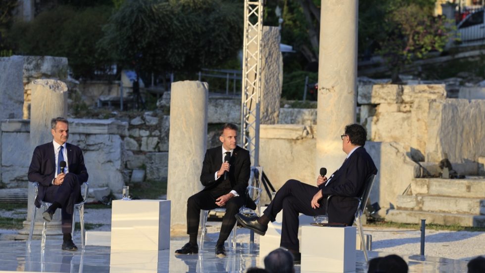 Ο Μακρόν στη Ρωμαϊκή Αγορά: Συζήτηση με τον Κυριάκο Μητσοτάκη - Τι σηματοδοτεί η επίσκεψη